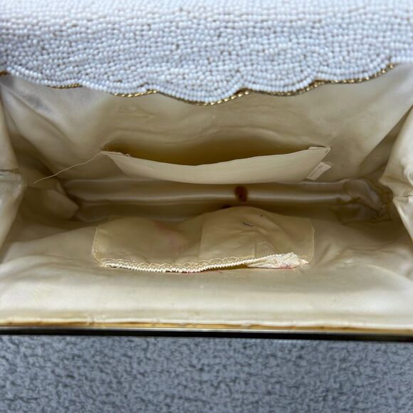 Vintage Floral Needlepoint Seed Beaded Purse Handbag Hinge Closure Beaded Strap - Picture 7 of 9